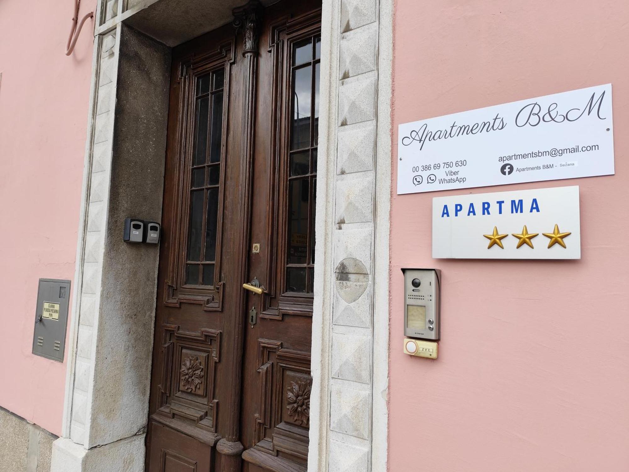 Apartments B&M Sežana Zewnętrze zdjęcie